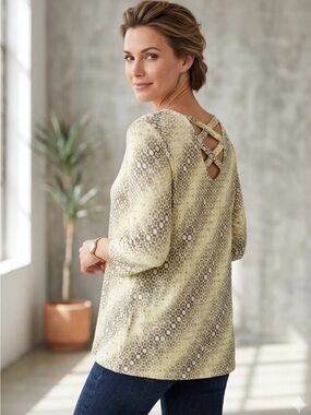 Chicos Top 3 XL 16 Cutout Back White Yellow Brown Geometric Print 3/4 Sleeve